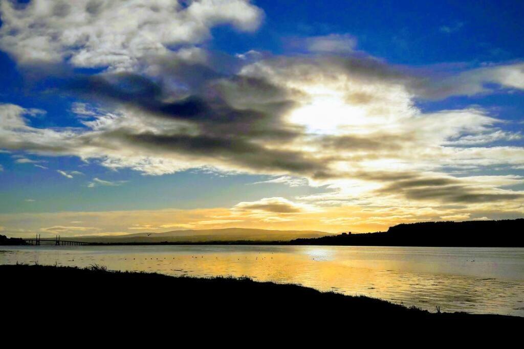 Spacious Sea View Home 5 Miles From Inverness North Kessock Kültér fotó